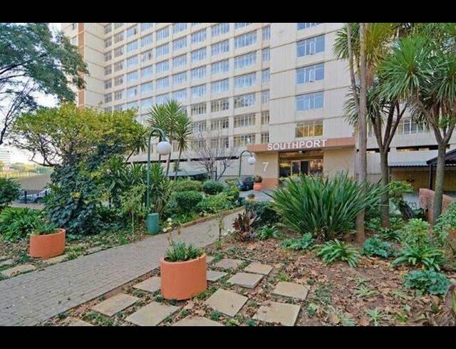 1 BEDROOM APARTMENT FOR SALE IN BEDFORD GARDENS
